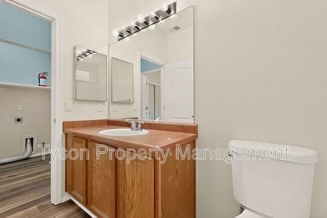 Building Photo - 10912 Dream Weaver Dr NW