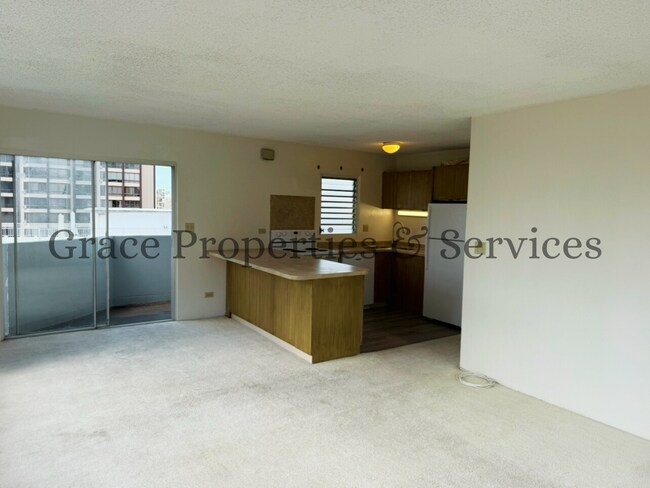 Building Photo - 0036BRU