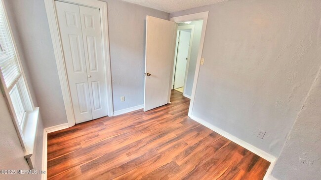 Building Photo - 3553 Owen Ave