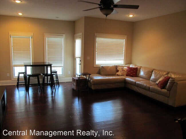 Building Photo - 4 br, 4.5 bath House - 1729 Burdette St.