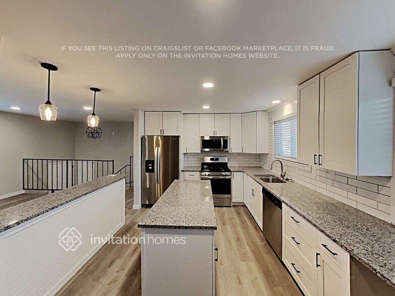 Building Photo - 2936 S Mobile Way