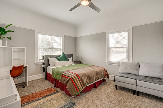 Building Photo - Eagle Avenue