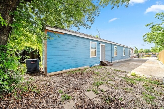 Building Photo - 7941 Goode St