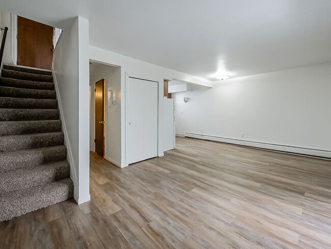 Building Photo - Easy Living in White Lake – 1 Bed with Smart Layout!