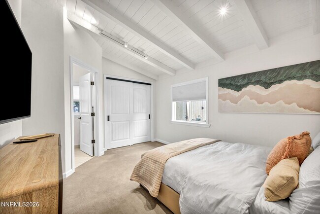Building Photo - 574 Reno Ave