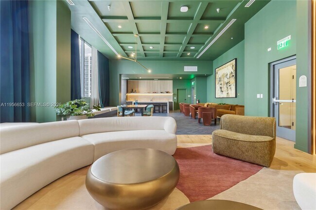 Building Photo - 11 NE 6th St