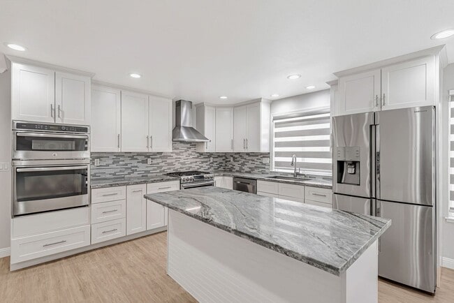 Building Photo - Remodeled 3-bedroom 2-bathroom Evergreen Home