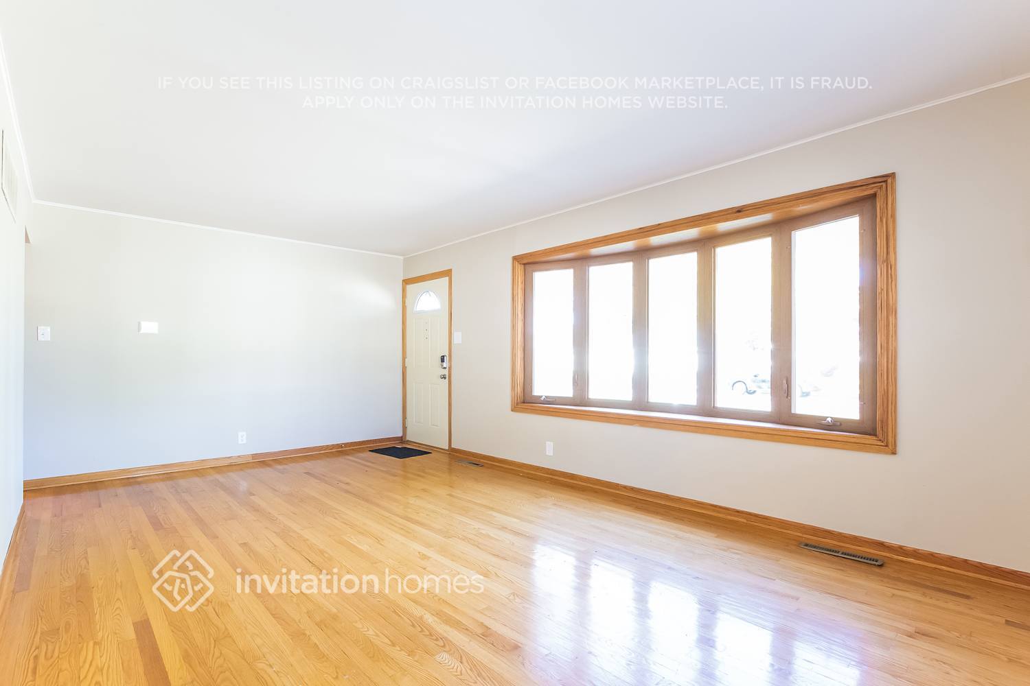 Building Photo - 8841 Merrimac Ave