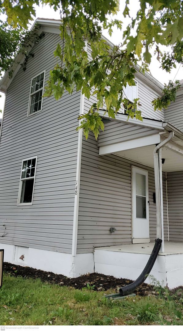 Building Photo - 148 S Hedges St