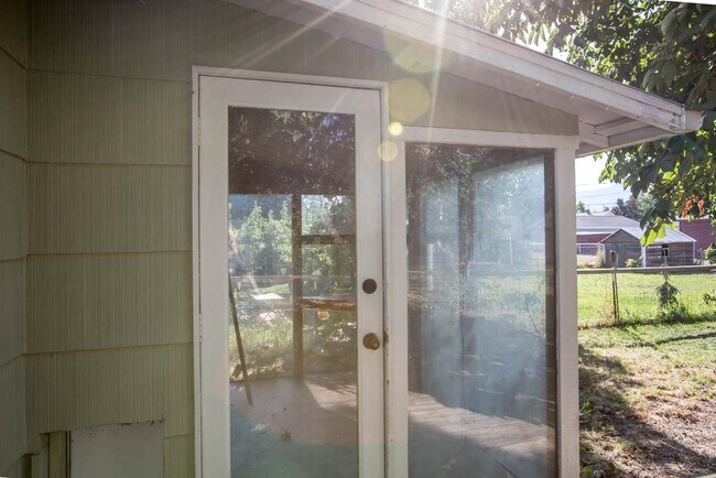 Building Photo - Great 1 bed, 1 bath home
