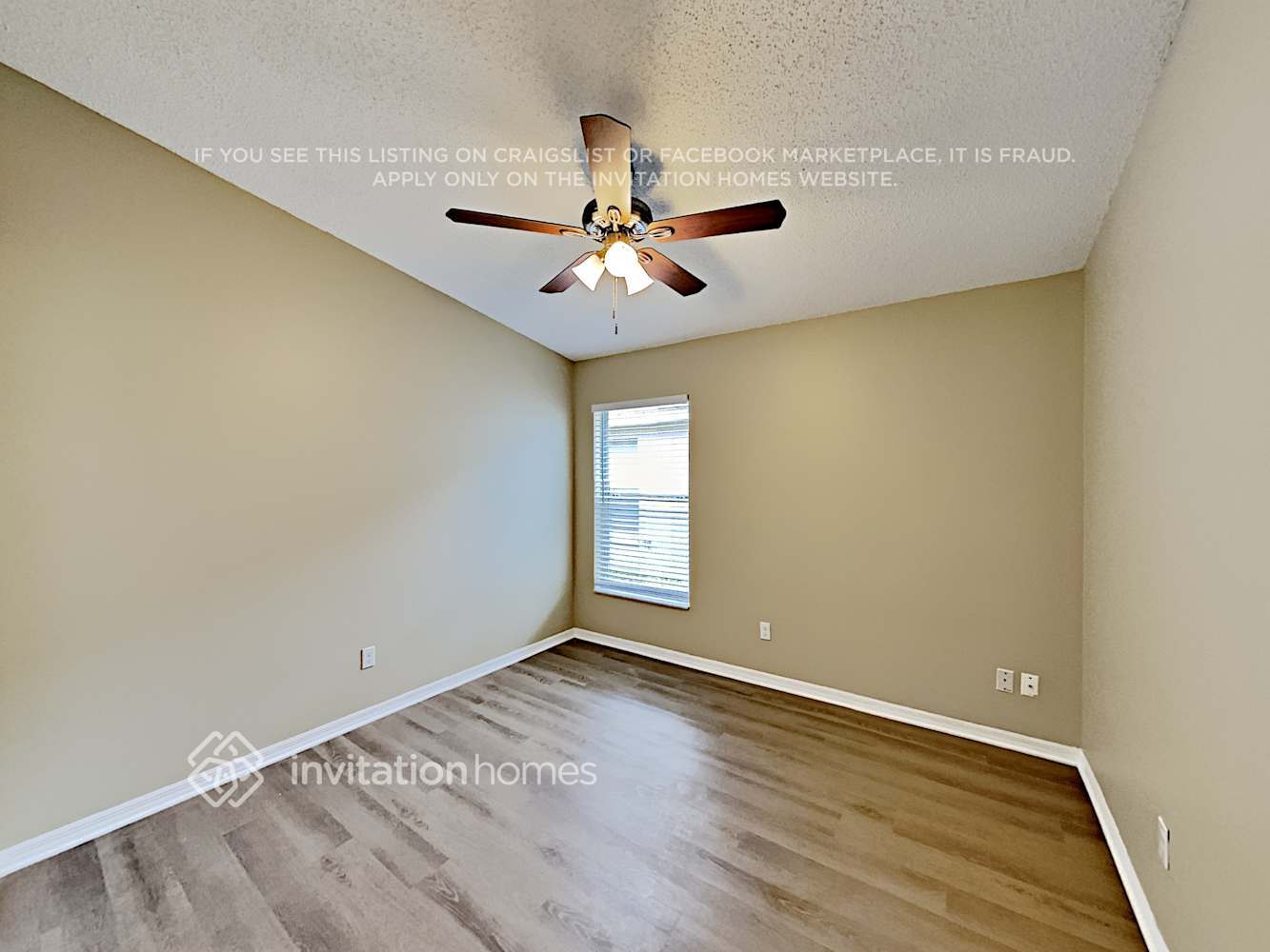 Building Photo - 621 Silver Birch Pl