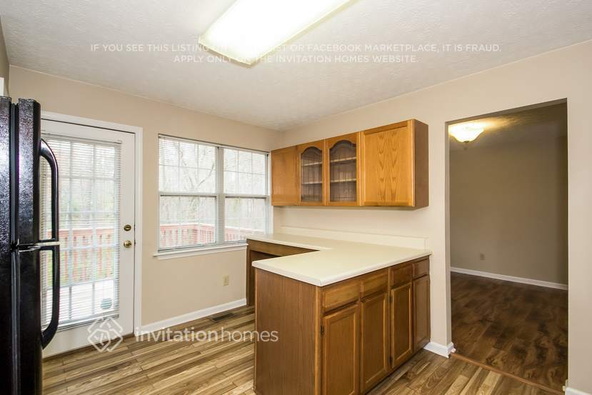 Building Photo - 5235 Forest View Trail