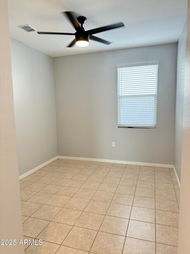 Building Photo - 336 W Tenia Trail