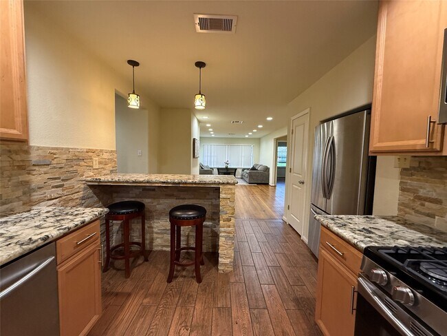 Primary Photo - 4045 Osby Dr