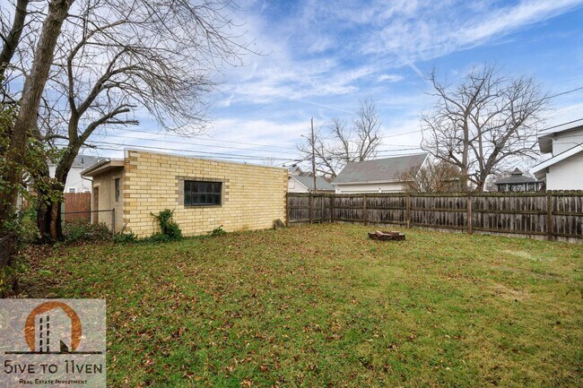 Building Photo - 1203 Arbor Ave