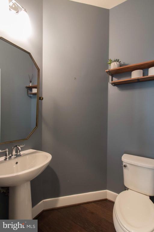 Building Photo - 408 Hendrix Ave