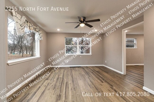 Building Photo - 2255 N Fort Ave