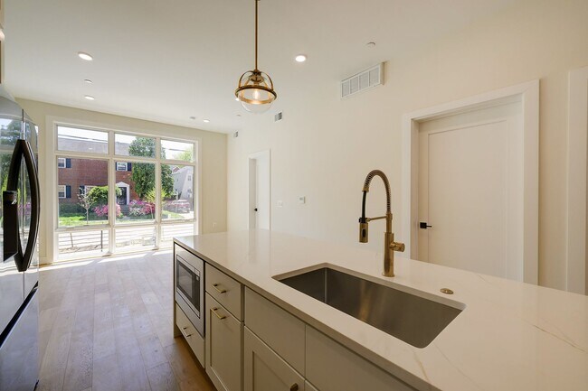 Building Photo - Modern Sophistication in NW/Friendship Heights - BRAND NEW 2BR/2BA w/ Private Parking