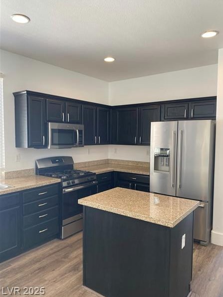 Building Photo - Single story home in gated community!