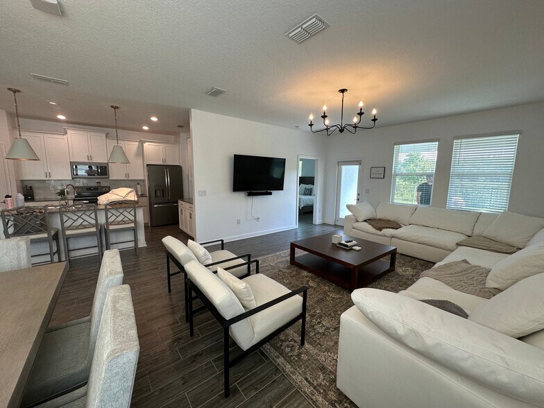 Building Photo - 3002 Prelude Ln