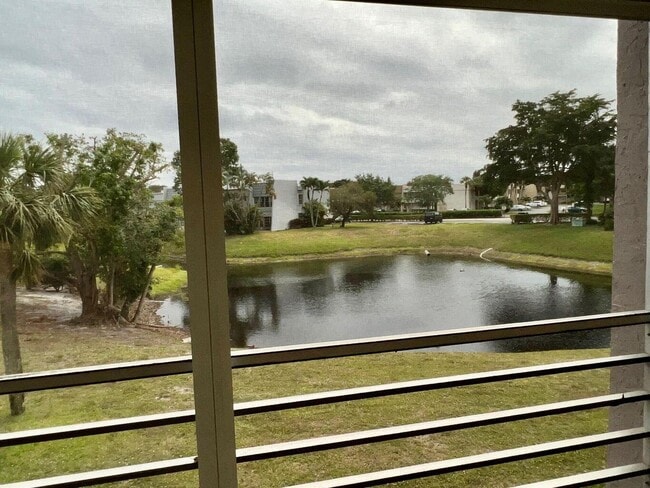Building Photo - 2828 Casita Way