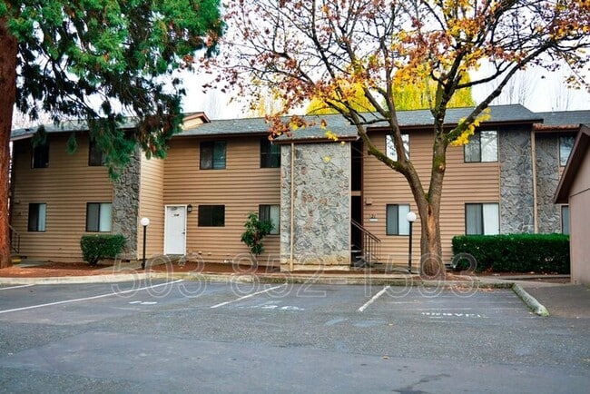 Building Photo - 20125 SW Tualatin Valley Hwy