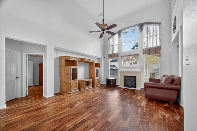 Building Photo - 602 Field Run Ct