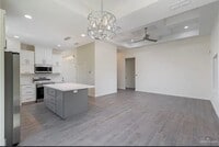 Building Photo - 1424 W Franklin Ave