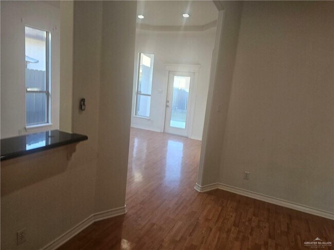 Building Photo - 19 Omega St