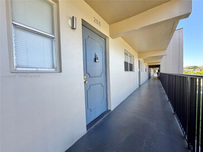 Building Photo - 8000 Fairview Dr