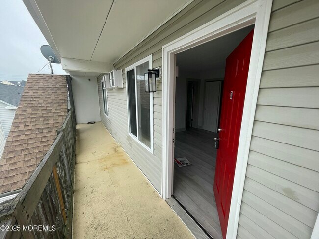 Building Photo - 33 Fremont Ave