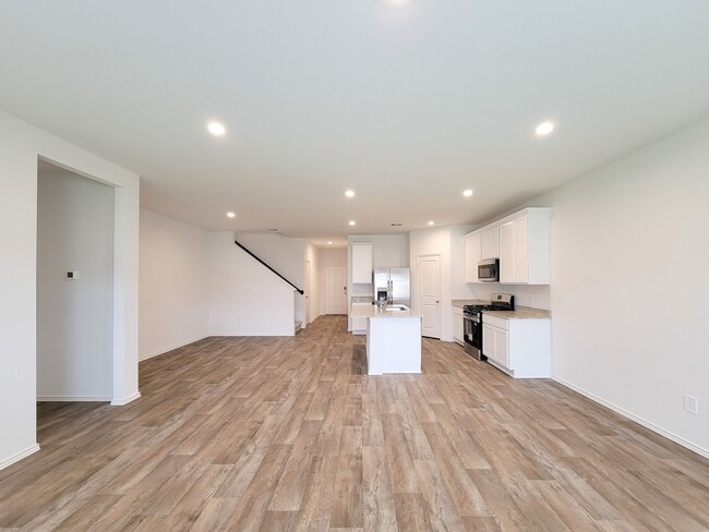 Building Photo - 4242 BROMHAM