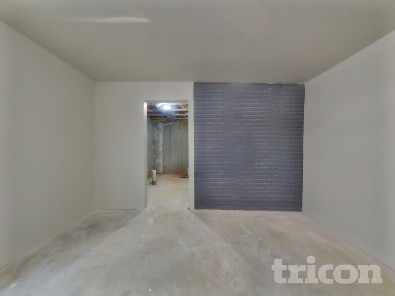 Building Photo - 1008 Carriage Trace Cir