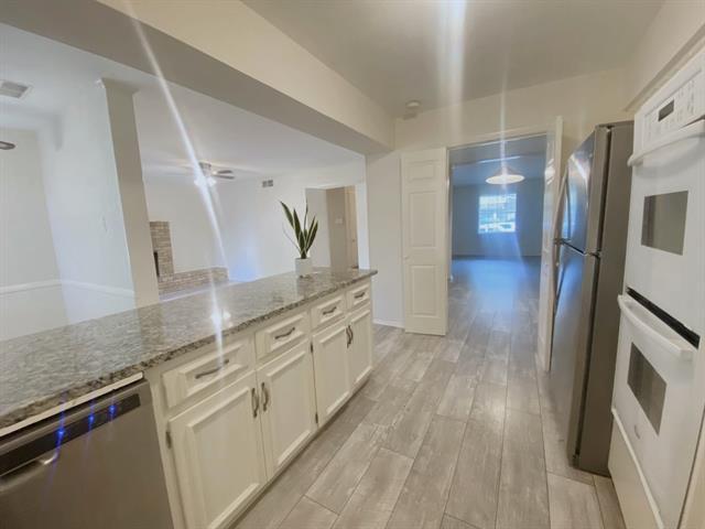 Building Photo - 13535 Red Fern Ln