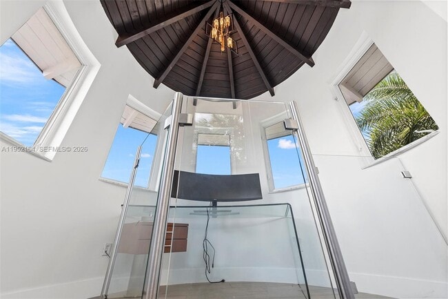 Building Photo - 13600 SW 67th Ave