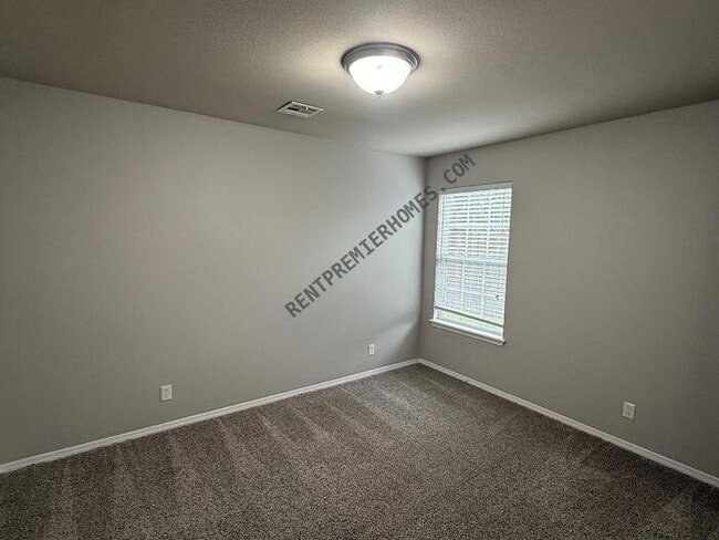 Building Photo - 9127 S 256th E Ave