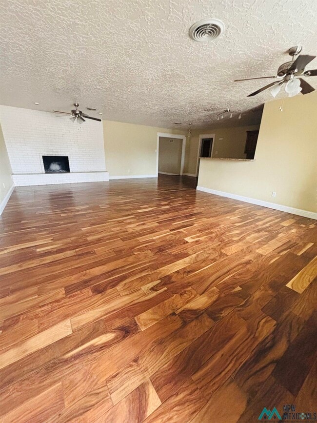 Building Photo - 1317 Stratford Ln