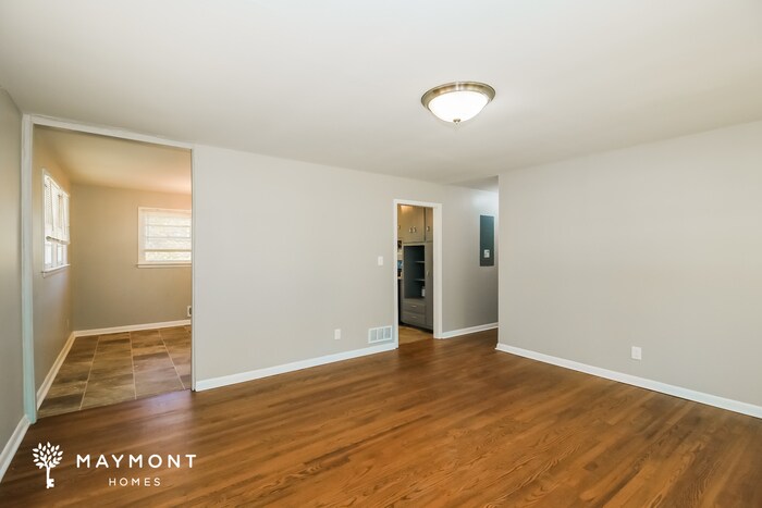 Building Photo - 8542 Taylor Rd