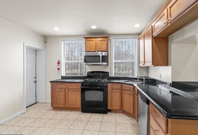 Building Photo - 1401 Druid Hill Ave