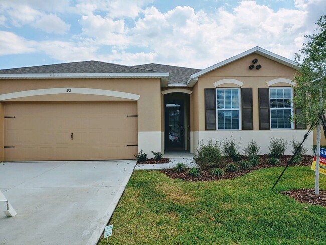 Gorgeous 4-Bedroom, 2-Bathroom Home in Wi... - Gorgeous 4-Bedroom, 2-Bathroom  Home in Wi...