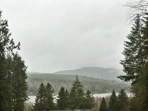 Building Photo - 387 Manley Rd