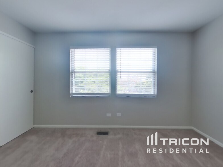Building Photo - 3106 Anton Cir