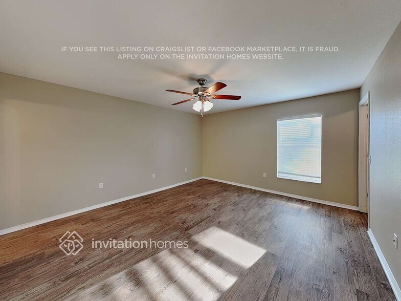 Building Photo - 6885 Heatherbrook Dr