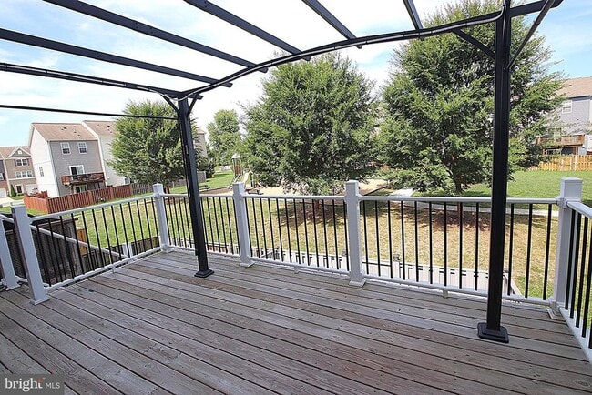 Building Photo - 185 Magellan Dr