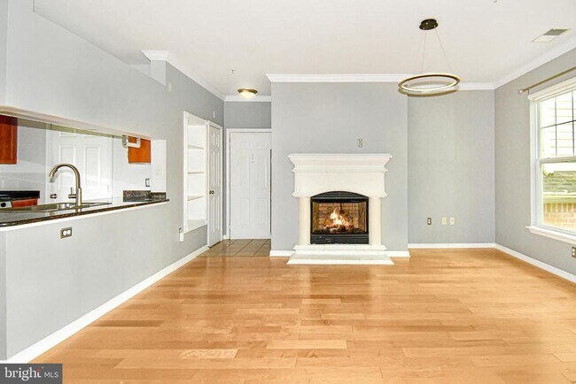 Building Photo - 12108 Garden Grove Cir