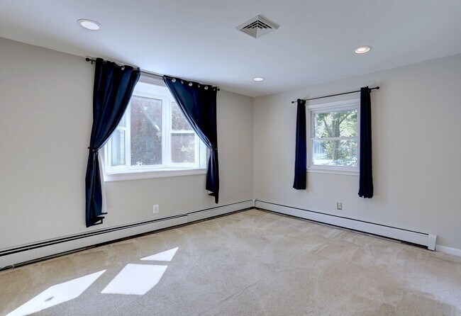 Building Photo - 4 Bedroom 2 Bath Hanover Home w- 2-Car Garage on a Stunning Lot