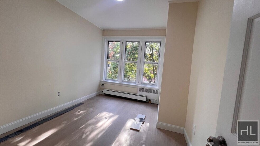Building Photo - 317 E 49th St