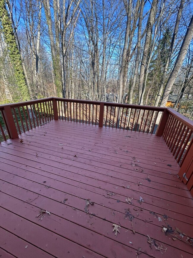 Building Photo - 3 bedroom, 3 bath house located in Park Forest
