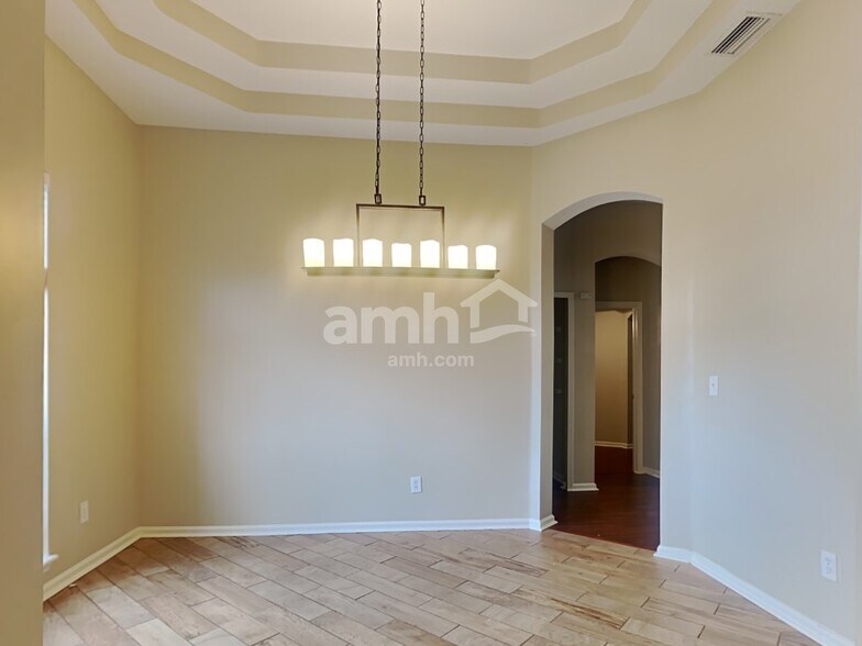 Building Photo - 13839 Fish Eagle Dr W