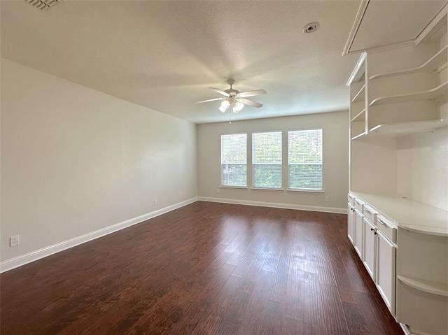 Building Photo - 1575 Poets Way